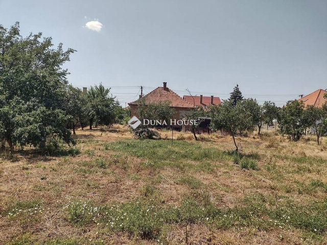 Eladó családi ház, Gyulán 31.5 M Ft, 1 szobás
