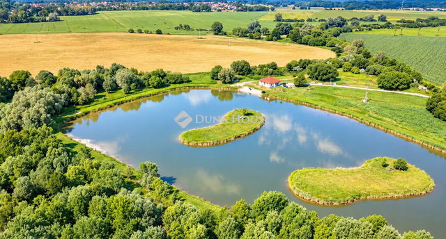 Eladó családi ház, Ajkán 349.999 M Ft, 3 szobás