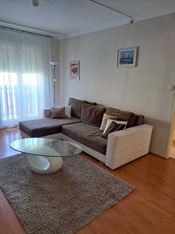 Kiadó panellakás, albérlet, Pécsett, Szigeti úton 170 E Ft / hó