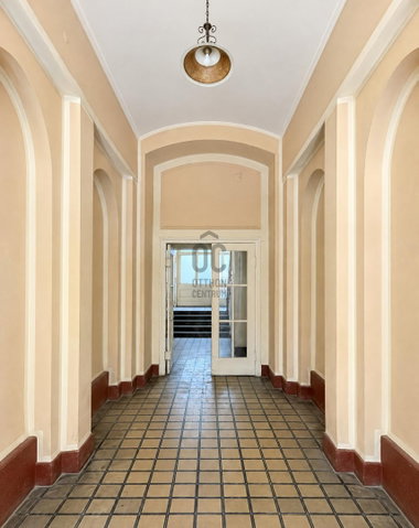 Eladó téglalakás, Budapesten, V. kerületben, Október 6. utcában