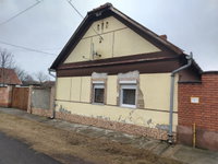 Eladó családi ház