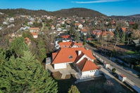 Eladó családi ház, Budaörsön 350 M Ft, 10 szobás