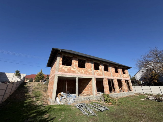 Eladó családi ház, Újhartyánon 199.9 M Ft, 6 szobás