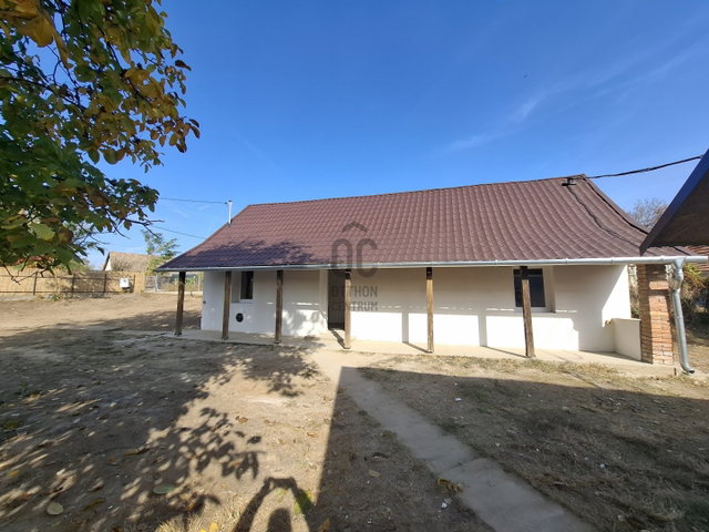 Eladó családi ház, Pándon 27.5 M Ft, 2 szobás