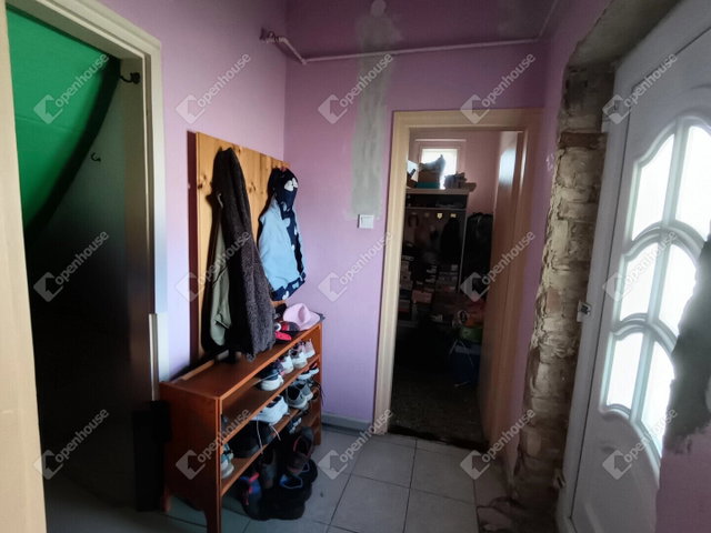 Eladó családi ház, Kadarkúton 36.99 M Ft, 4 szobás