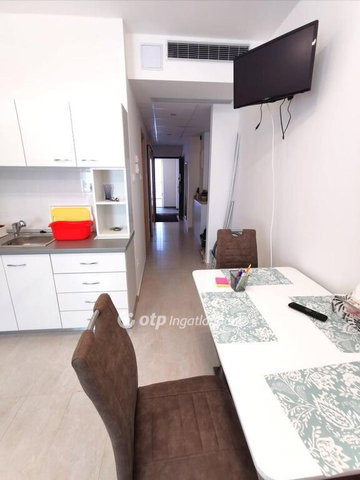 Kiadó téglalakás, albérlet, Debrecenben 250 E Ft / hó