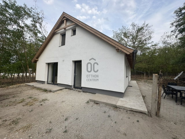 Eladó családi ház, Kecskeméten 69.9 M Ft, 3 szobás