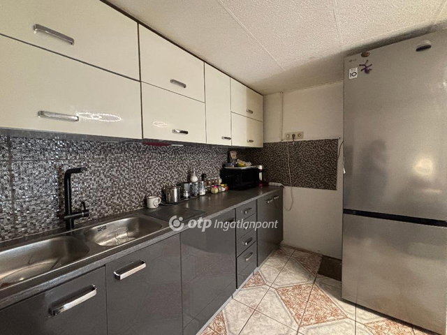 Eladó családi ház, Mezőszentgyörgyön 41.99 M Ft, 4 szobás