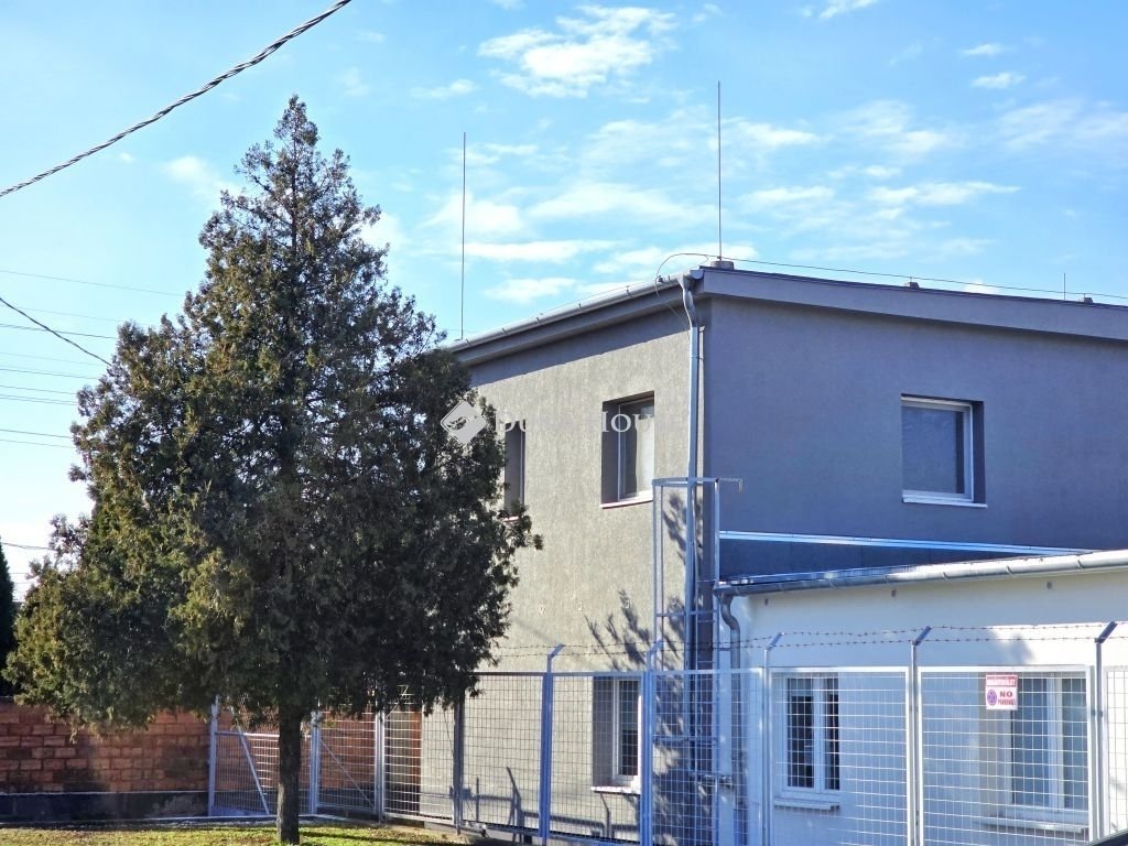 430 m² · 139.900.000 Ft