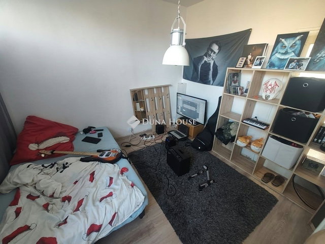 Eladó téglalakás, Szegeden 52.5 M Ft, 2 szobás