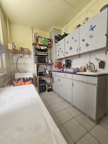 Eladó panellakás, Szegeden, Cső utcában 39.99 M Ft, 1+1 szobás