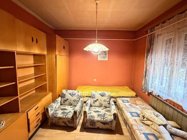 Eladó családi ház, Szomolyán 19.9 M Ft, 2+1 szobás