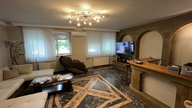 Eladó családi ház, Makón, Kossuth utcában 295 M Ft, 5 szobás
