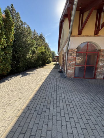 Eladó hotel, Pátyon 525 M Ft / költözzbe.hu