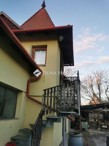 Eladó családi ház, Tatán 108 M Ft, 3 szobás