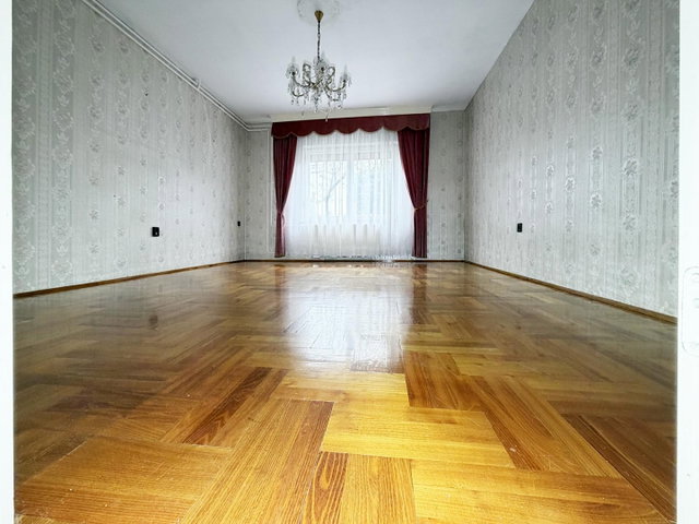 Eladó családi ház, Budaörsön 89 M Ft, 4 szobás