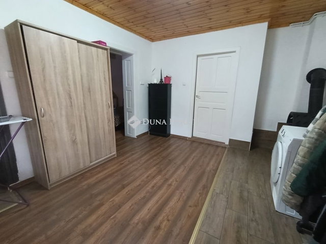 Eladó családi ház, Tóalmáson 55 M Ft, 5 szobás