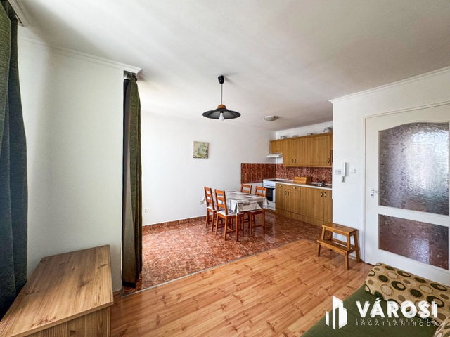 Kiadó téglalakás, albérlet, Gyulán 110 E Ft / hó, 2 szobás
