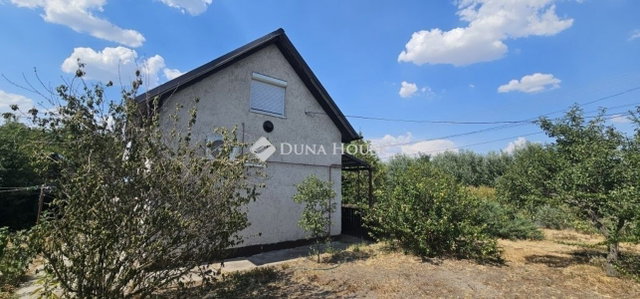 Eladó családi ház, Tápiószentmártonon 24.9 M Ft, 3 szobás