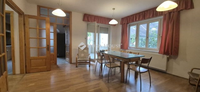 Kiadó téglalakás, albérlet, Veszprémben 450 E Ft / hó