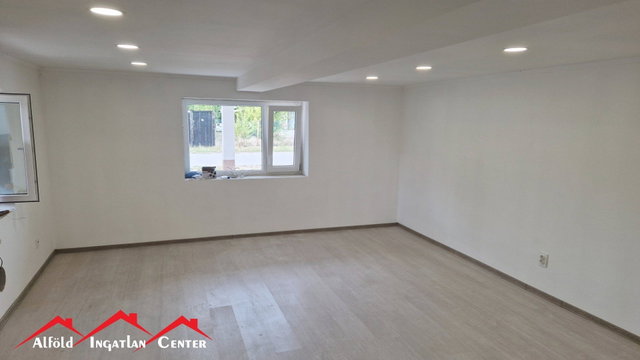Eladó családi ház, Békéscsabán 27.9 M Ft, 1+1 szobás