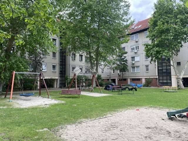 Eladó téglalakás, Kecskeméten 47.8 M Ft, 3 szobás