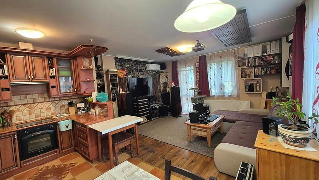 Eladó ikerház, Kistarcsán 119.9 M Ft, 4 szobás