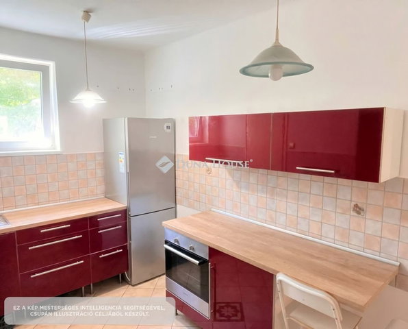 Eladó panellakás, Nyergesújfaluban, Duna utcában 39.99 M Ft