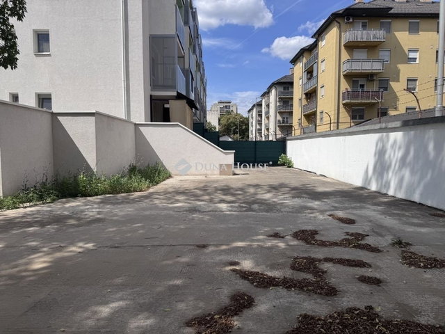 Eladó téglalakás, Debrecenben 66.9 M Ft, 2 szobás