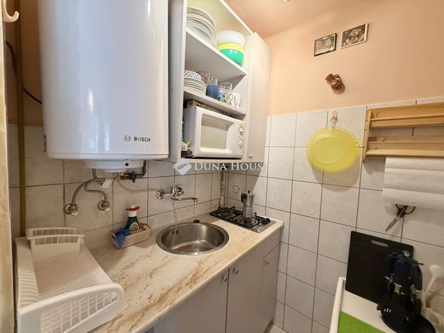 Eladó nyaraló, Komlón 27.9 M Ft, 2 szobás / költözzbe.hu