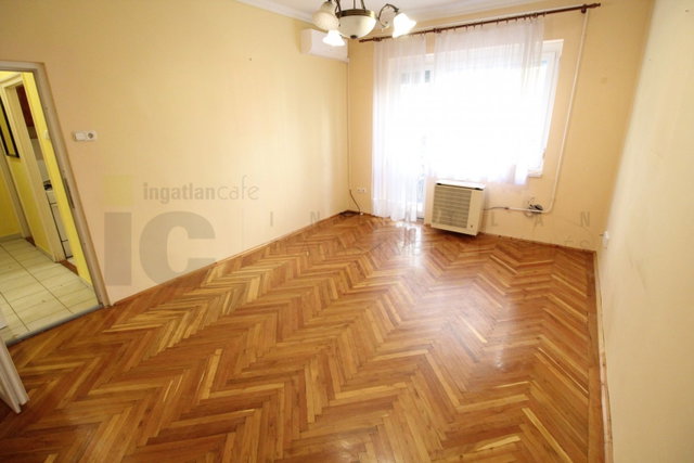 Eladó téglalakás, Szegeden, Sóhordó utcában 56 M Ft