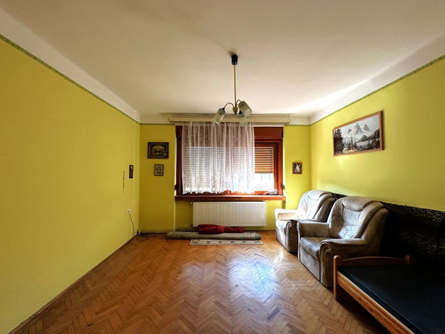 Eladó családi ház, Dunaföldváron 38.5 M Ft, 3 szobás