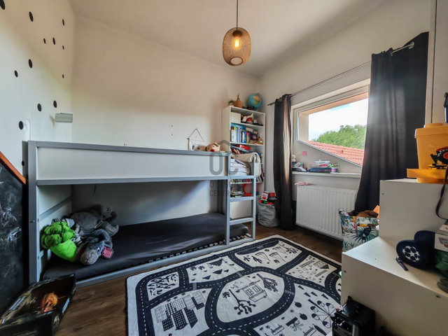 Eladó családi ház, Székesfehérvárott 112 M Ft, 4 szobás