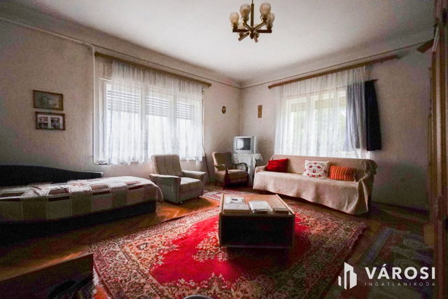 Eladó családi ház, Budaörsön 95 M Ft, 2 szobás