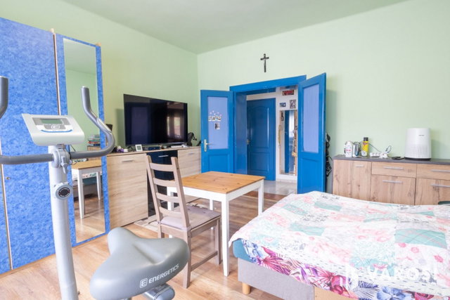 Eladó családi ház, Szegeden 129 M Ft, 6 szobás