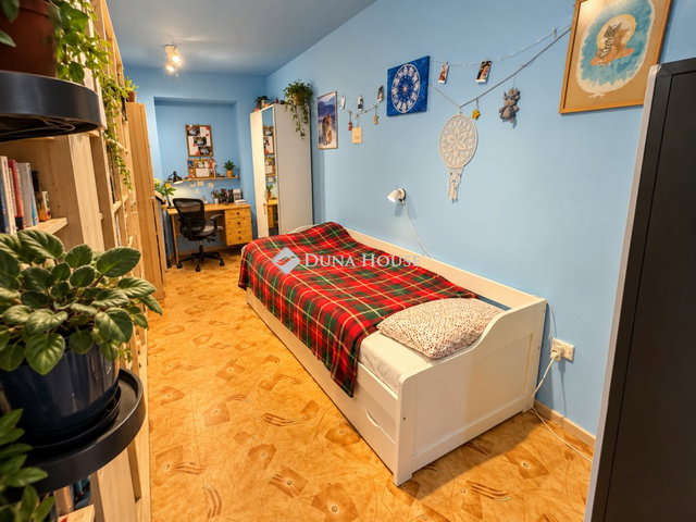 Eladó téglalakás, Budapesten, XIV. kerületben, Gyarmat utcában
