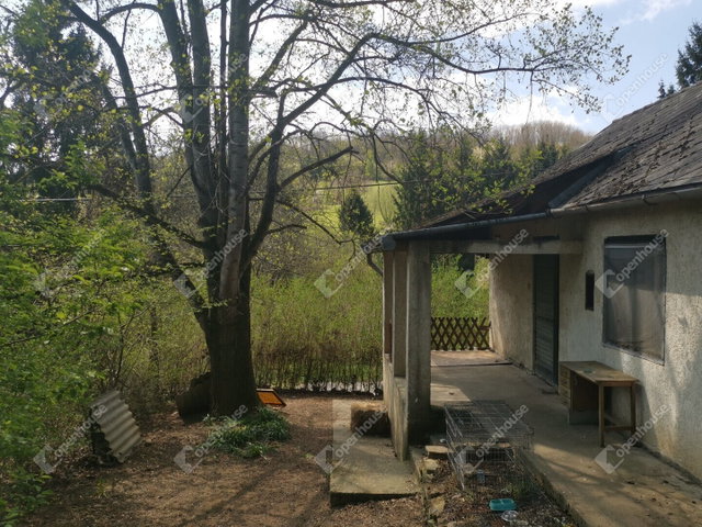 Eladó nyaraló, Homokkomáromon 9.85 M Ft, 3 szobás