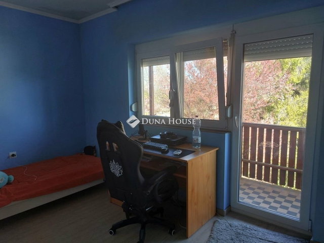 Eladó családi ház, Berhidán 78 M Ft, 6 szobás