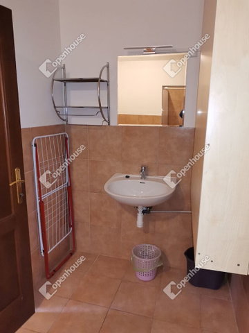 Kiadó téglalakás, albérlet, Tatán 560 E Ft / hó, 5 szobás