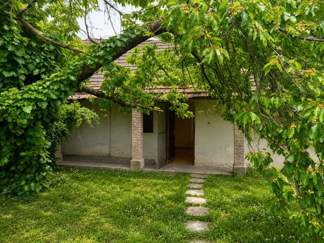 Eladó családi ház, Kiskunlacházán 23 M Ft, 2 szobás