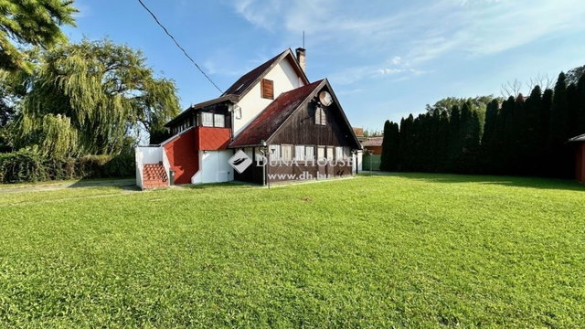 Eladó családi ház, Balatonfenyvesen 430 M Ft, 4 szobás