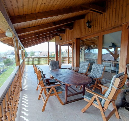 Eladó családi ház, Balatonkenesén 169.9 M Ft, 5 szobás