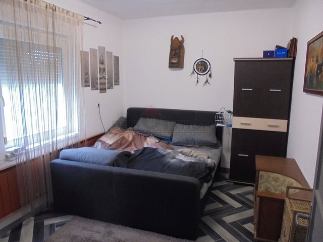 Eladó családi ház, Debrecenben 98 M Ft, 3 szobás