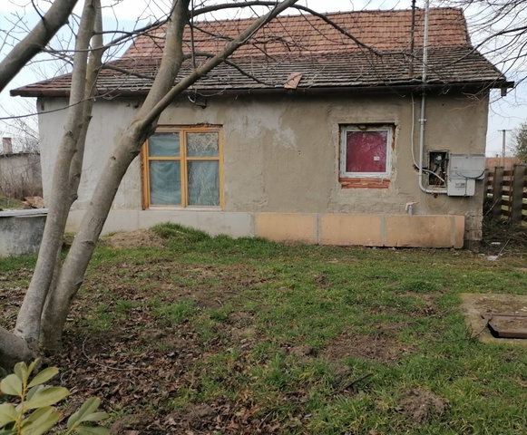 Eladó családi ház, Pusztaszabolcson 17 M Ft, 2+1 szobás