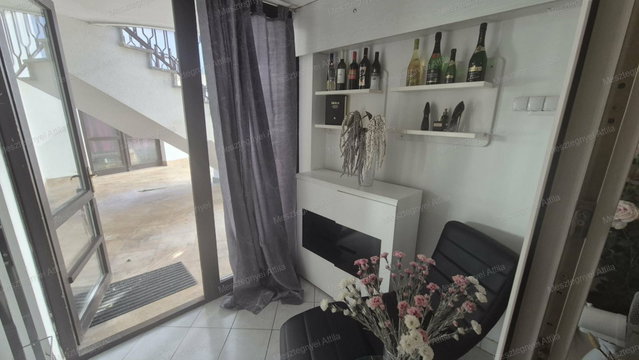 Eladó üzlethelyiség, Sopronban 12.99 M Ft, 1 szobás