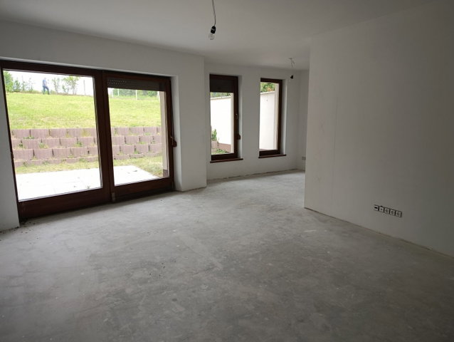 Eladó ikerház, Veszprémben 169 M Ft, 3+2 szobás