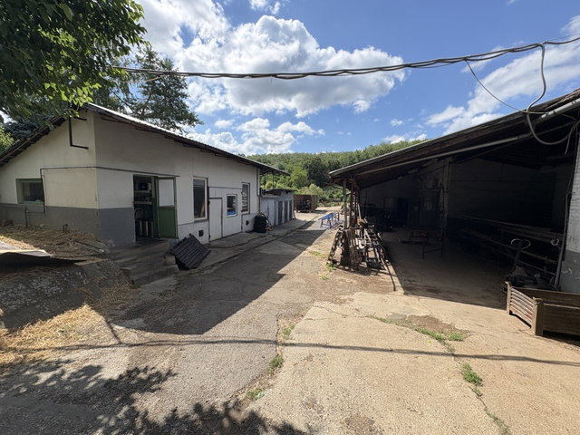 Eladó ipari ingatlan, Sántoson 69 M Ft, 3 szobás