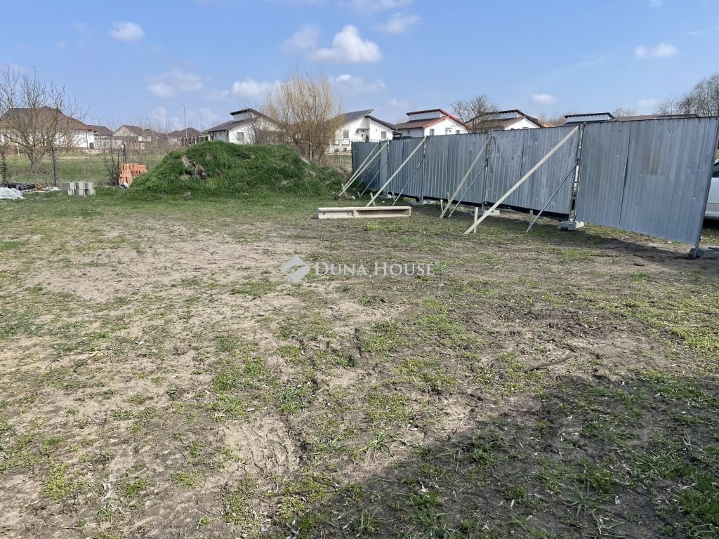 Telek · 270 m² · 17.000.000 Ft
