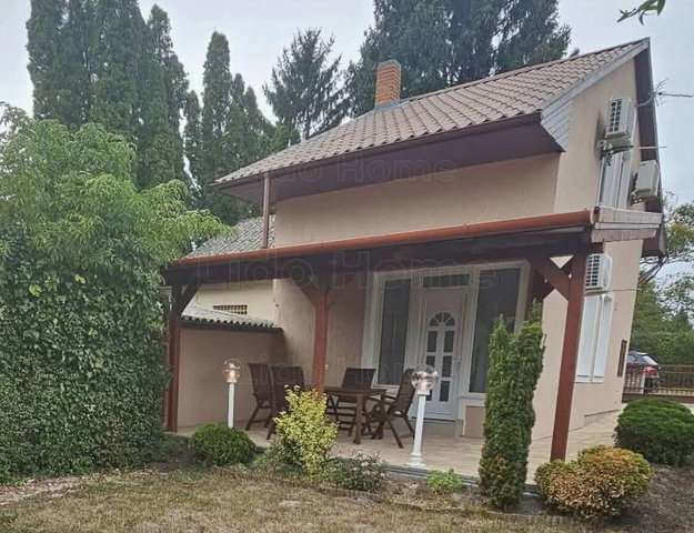 Eladó nyaraló, Fonyódon 88 M Ft, 2+1 szobás
