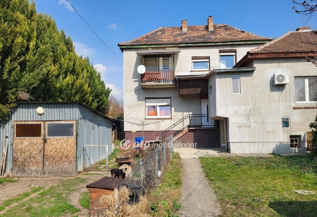 Eladó családi ház, Dunaharasztin 60 M Ft, 2 szobás